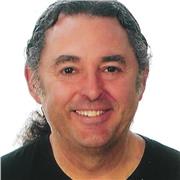 Arquitecto paisajista aporta conocimientos de diseño, modelado y digitalización.